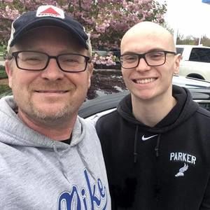 Meet your Posher, Derek